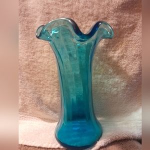 BEAUTIFUL GLASS VASE